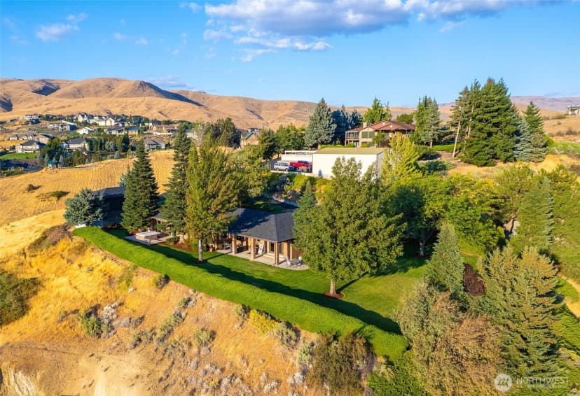 Property photo for 3840 School Street, Wenatchee photo 40
