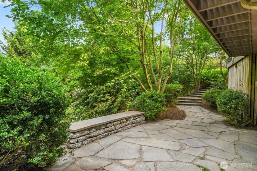Property photo for 17004 37th Avenue Ne, Lake Forest Park photo 22