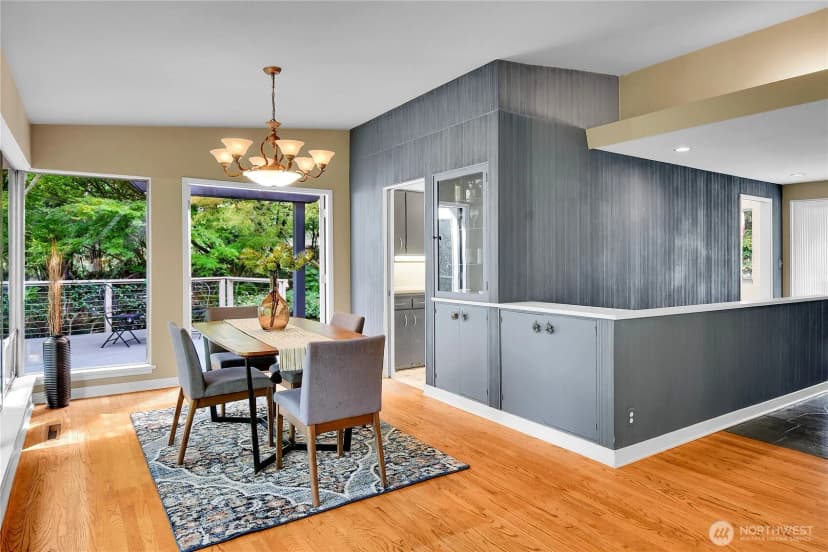 Property photo for 17004 37th Avenue Ne, Lake Forest Park photo 10