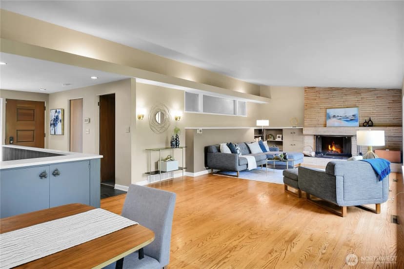 Property photo for 17004 37th Avenue Ne, Lake Forest Park photo 8