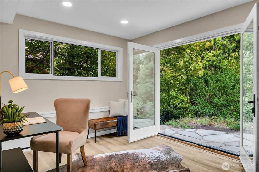 Property photo for 17004 37th Avenue Ne, Lake Forest Park photo 24
