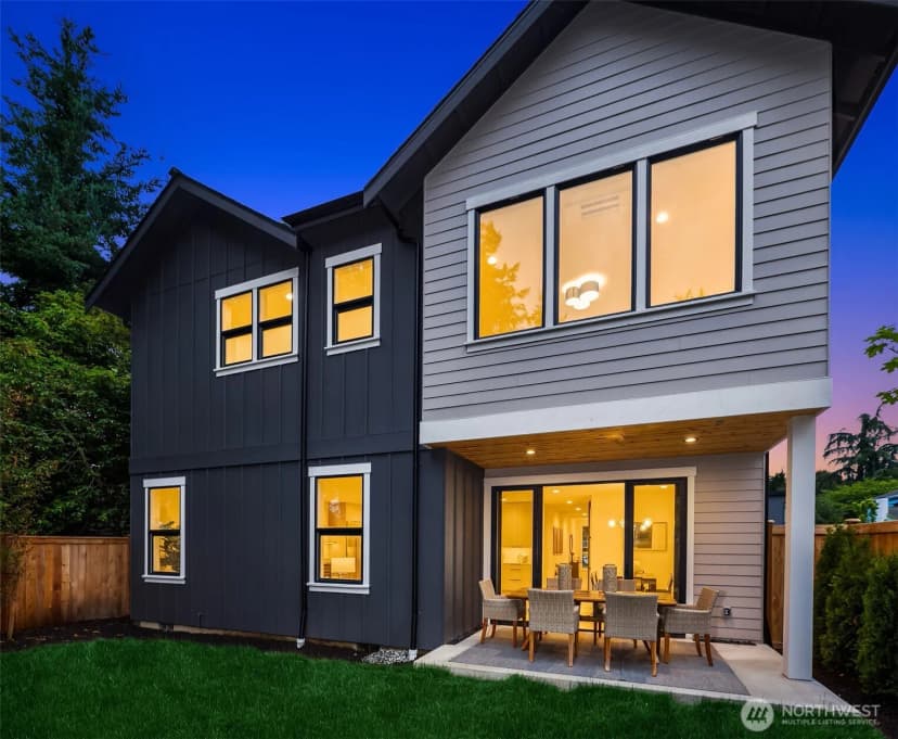Property photo for 819 18th Avenue W, Kirkland photo 30