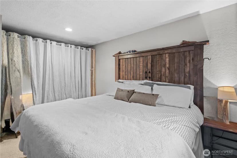 Property photo for 13910 123rd Avenue Ne, Kirkland photo 13
