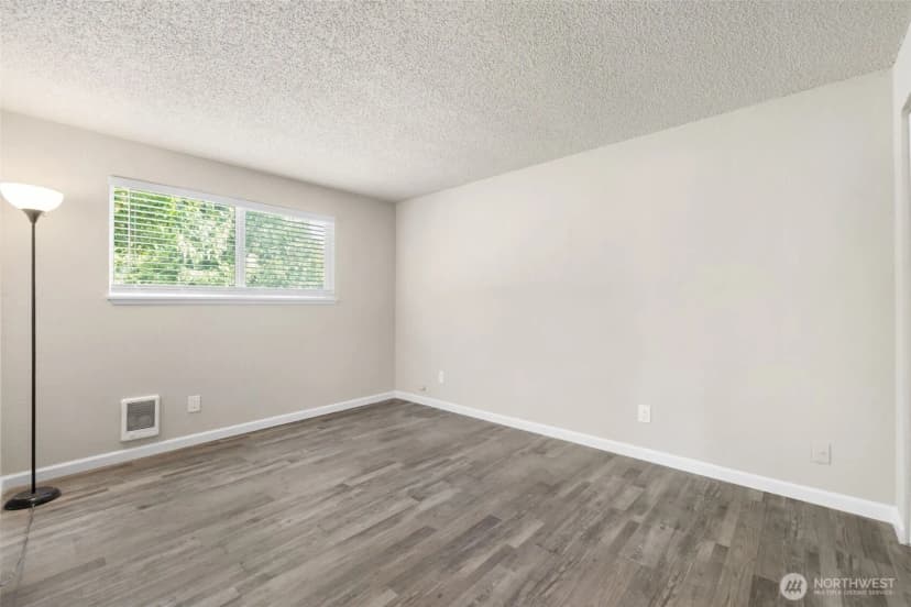 Property photo for 31604 119th Place Se, Auburn photo 19