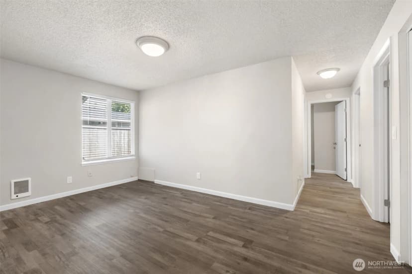 Property photo for 31604 119th Place Se, Auburn photo 17