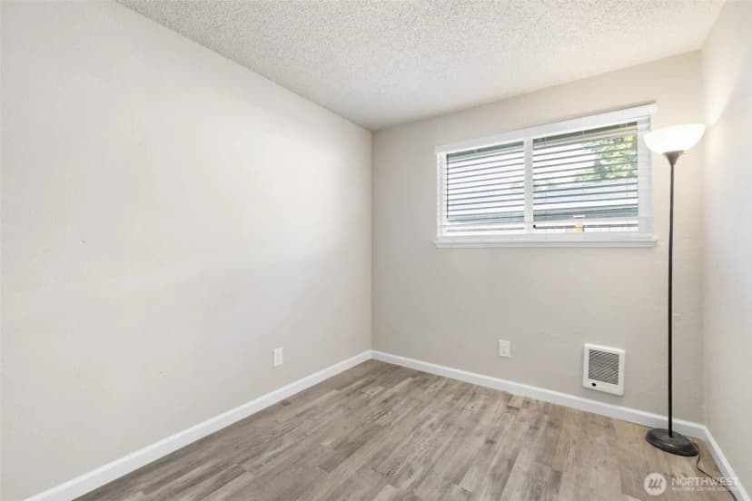 Property photo for 31604 119th Place Se, Auburn photo 23