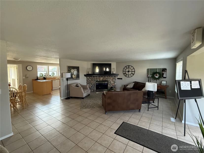 Property photo for 112 Madrona Lane Sw, Orting photo 30