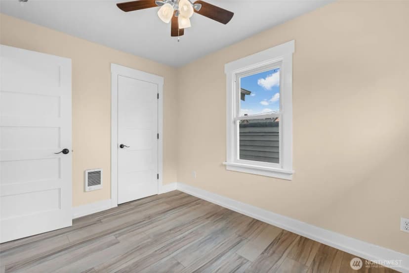 Property photo for 1207 S Fife Street, Tacoma photo 15