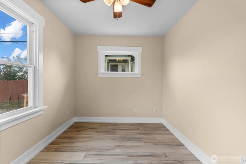 Property photo for 1207 S Fife Street, Tacoma photo 14