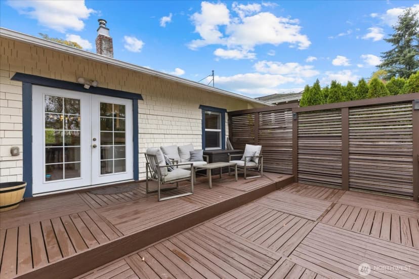 Property photo for 4738 4th Avenue Ne, Seattle photo 28