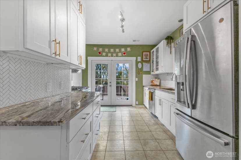 Property photo for 4738 4th Avenue Ne, Seattle photo 12