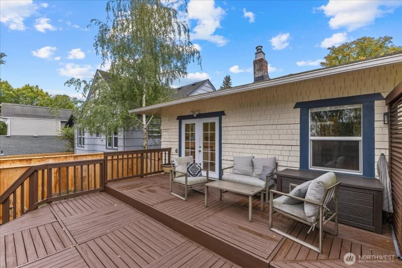 Property photo for 4738 4th Avenue Ne, Seattle photo 29
