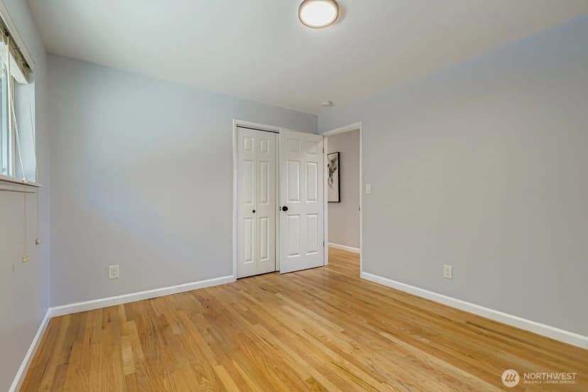 Property photo for 12115 Se 22nd Street, Bellevue photo 26