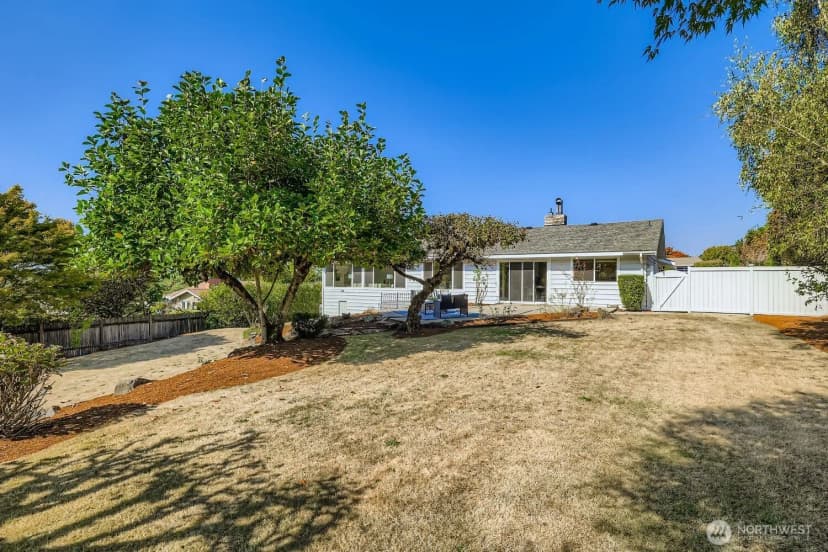 Property photo for 12115 Se 22nd Street, Bellevue photo 31