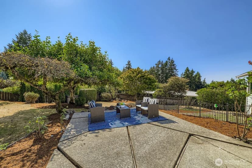 Property photo for 12115 Se 22nd Street, Bellevue photo 29