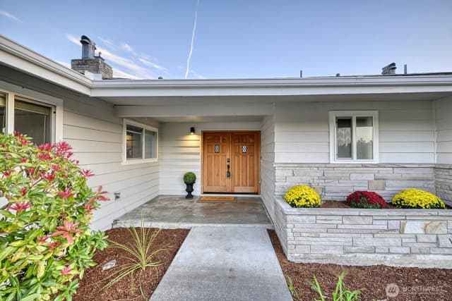 Property photo for 12115 Se 22nd Street, Bellevue