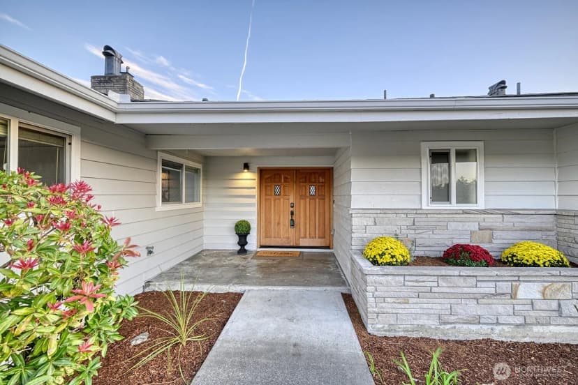 Property photo for 12115 Se 22nd Street, Bellevue