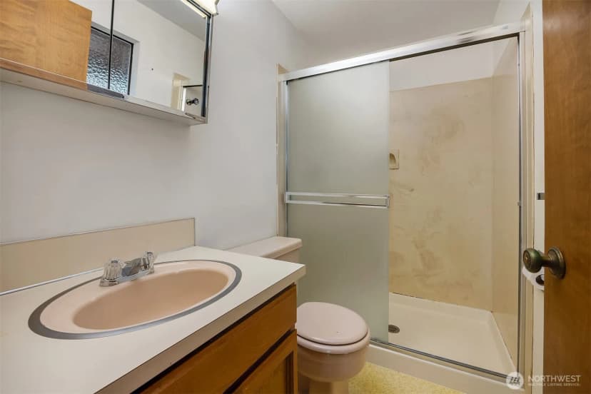 Property photo for 14932 165th Place Se, Renton photo 22