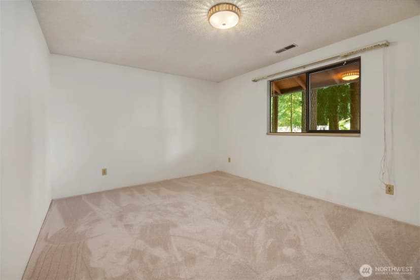 Property photo for 14932 165th Place Se, Renton photo 19