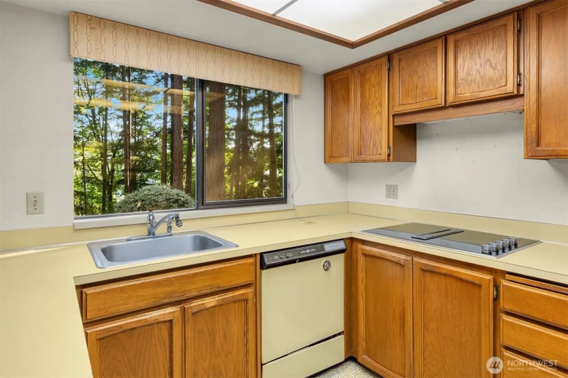 Property photo for 14932 165th Place Se, Renton photo 7