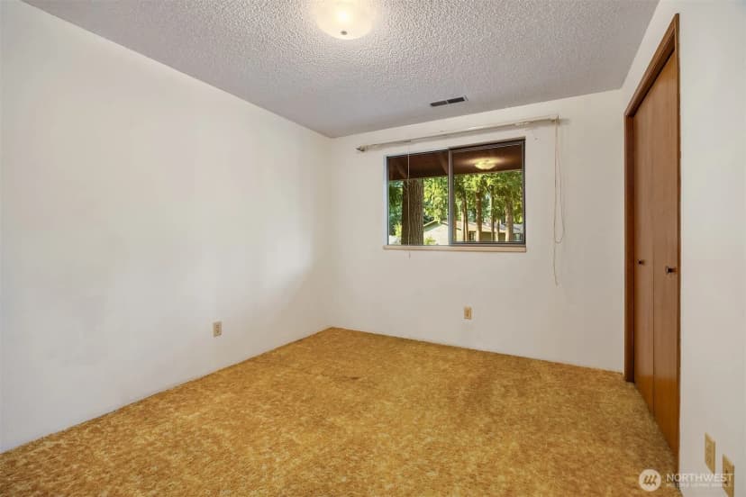 Property photo for 14932 165th Place Se, Renton photo 17