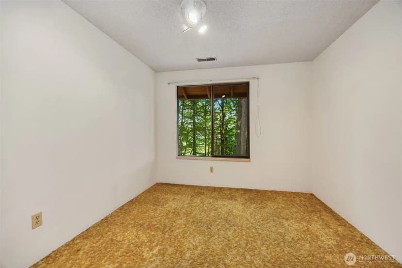 Property photo for 14932 165th Place Se, Renton photo 16