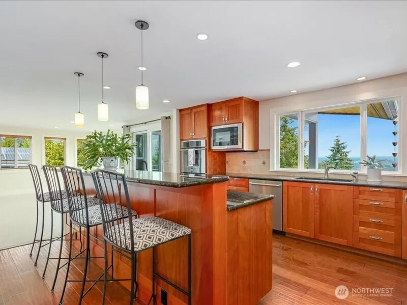 Property photo for 12604 88th Place Ne, Kirkland photo 15