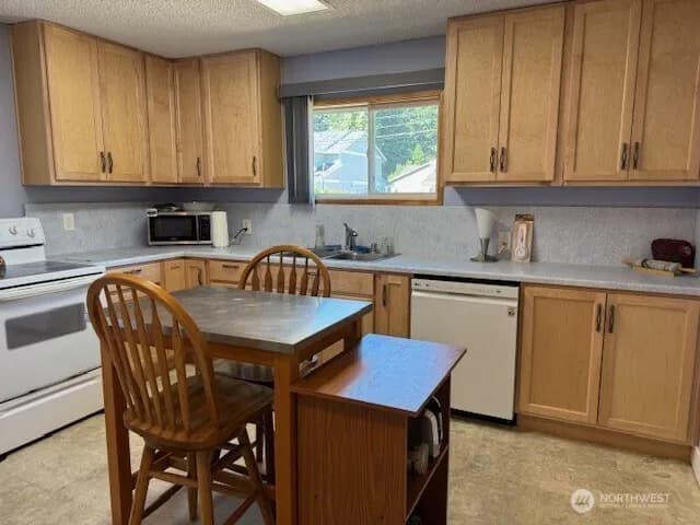 Property photo for 5216 64th Street W, Tacoma photo 10