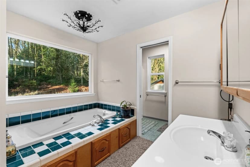 Property photo for 14444 Crescent Valley Road Se, Olalla photo 19