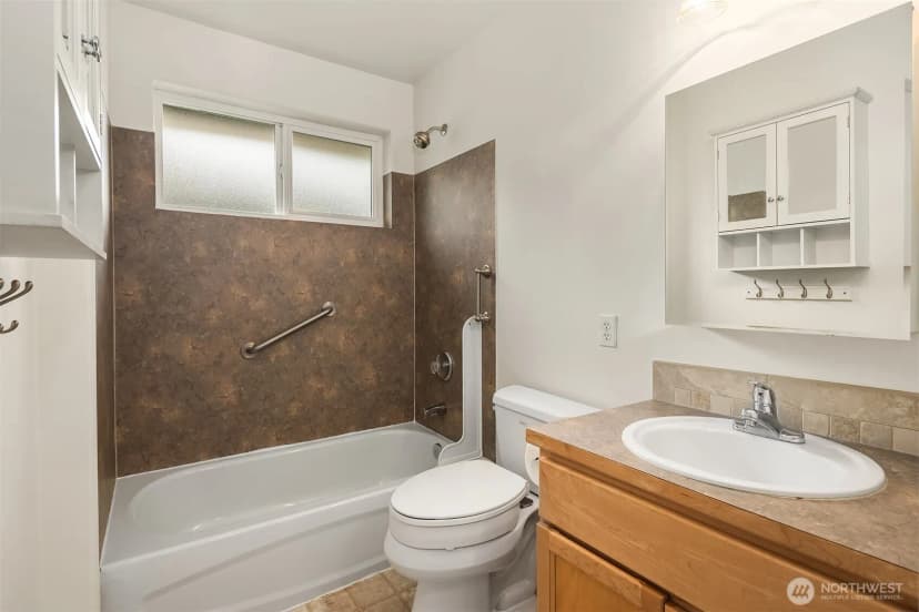 Property photo for 850 Village Way, Monroe photo 13