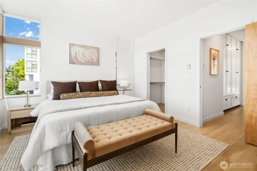 Property photo for 2357 A Yale Avenue E, Seattle photo 6