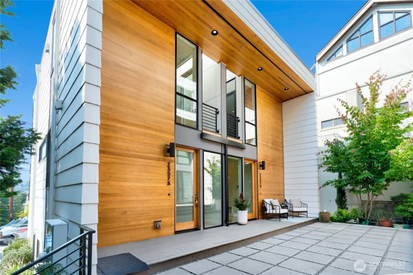 Property photo for 2357 A Yale Avenue E, Seattle photo 2