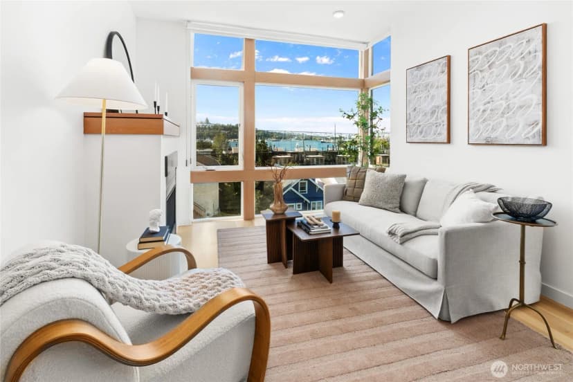 Property photo for 2357 A Yale Avenue E, Seattle photo 15
