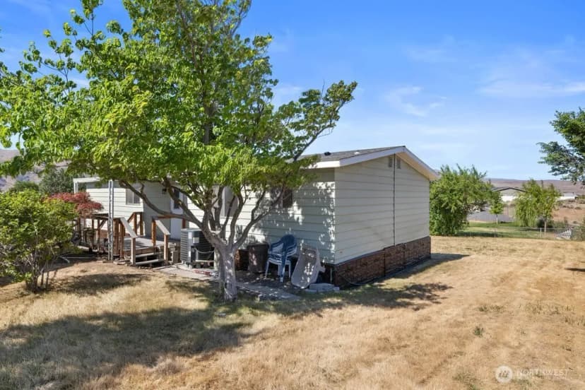 Property photo for 308 Spring Circle Sw, Mattawa photo 23