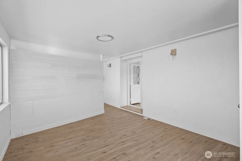 Property photo for 308 Spring Circle Sw, Mattawa photo 9