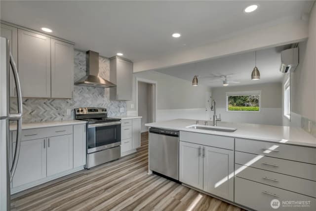Property photo for 604 Dupont Avenue, Dupont photo 3