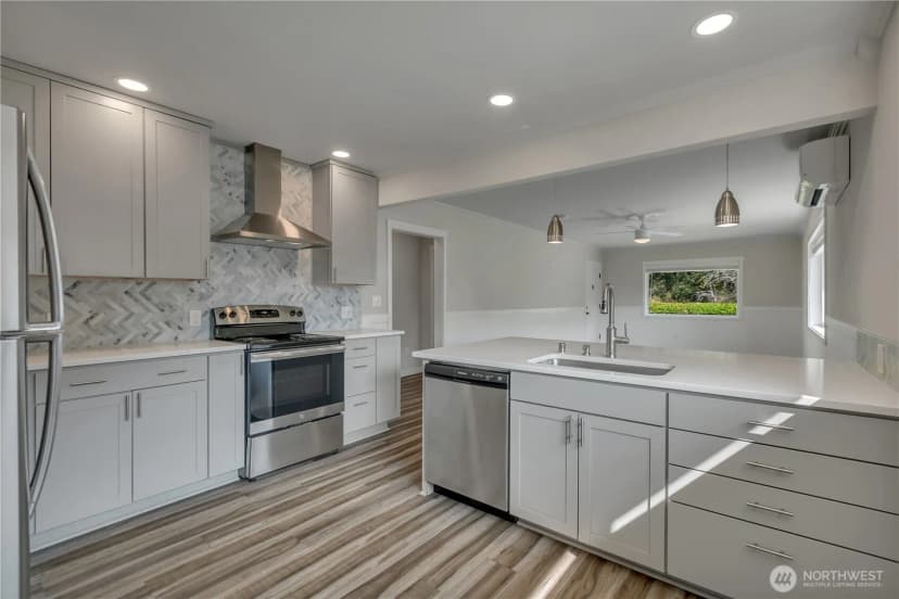 Property photo for 604 Dupont Avenue, Dupont photo 3