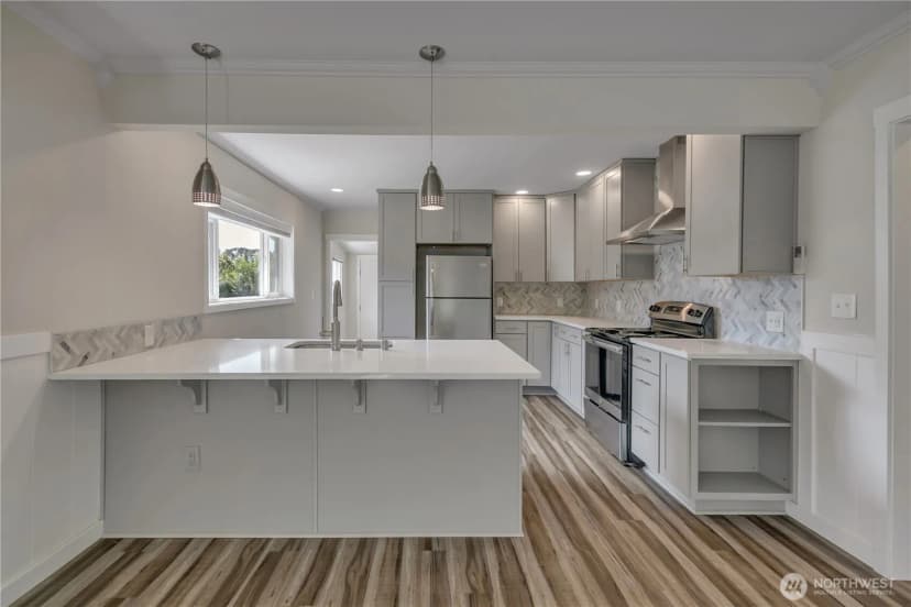 Property photo for 604 Dupont Avenue, Dupont photo 4