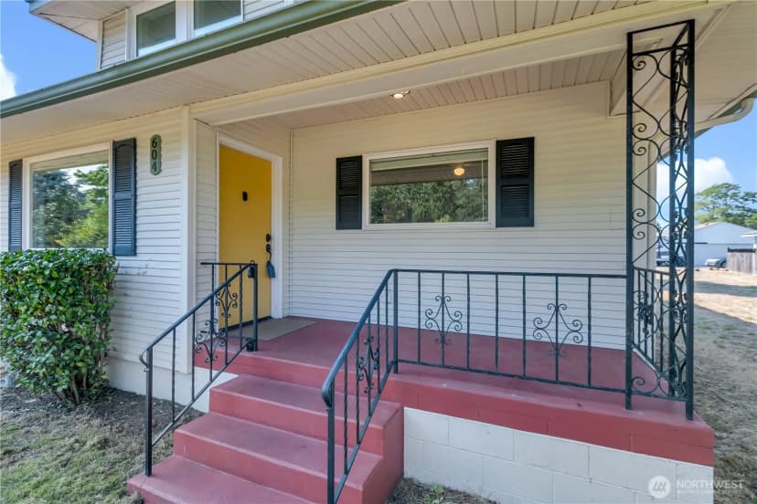 Property photo for 604 Dupont Avenue, Dupont photo 2