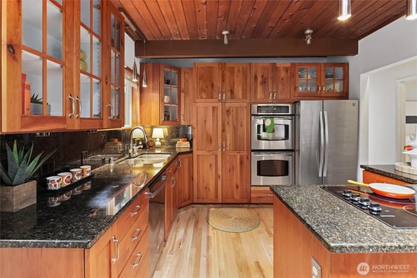 Property photo for 2870 Ne 183rd Street, Lake Forest Park photo 14