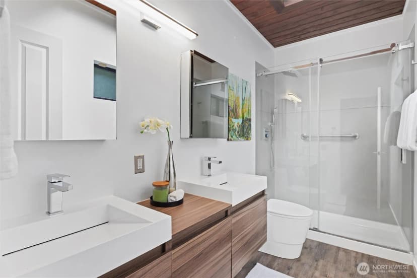 Property photo for 2870 Ne 183rd Street, Lake Forest Park photo 16