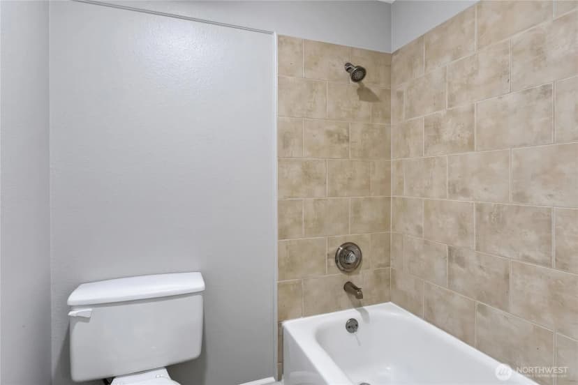 Property photo for 25021 144th Place Se, Kent photo 18