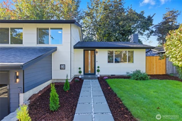 Property photo for 9419 Ne 126th Place, Kirkland photo 4
