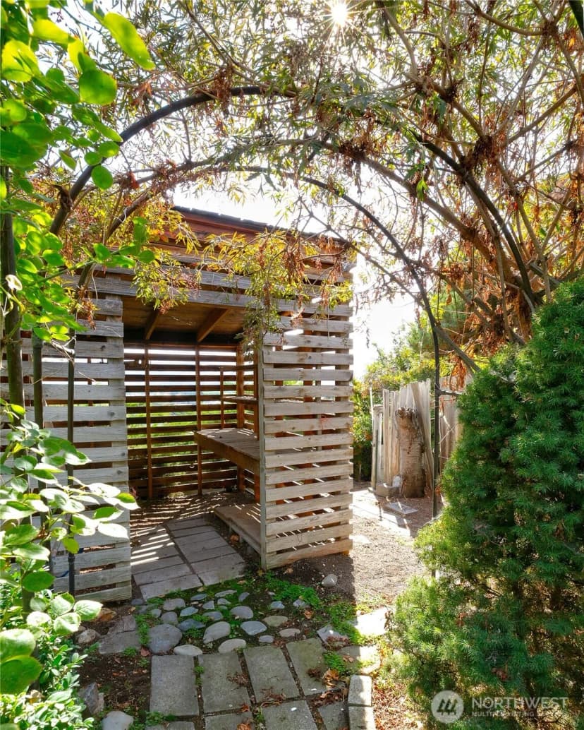 Property photo for 105 Hillcrest Drive, Selah photo 32