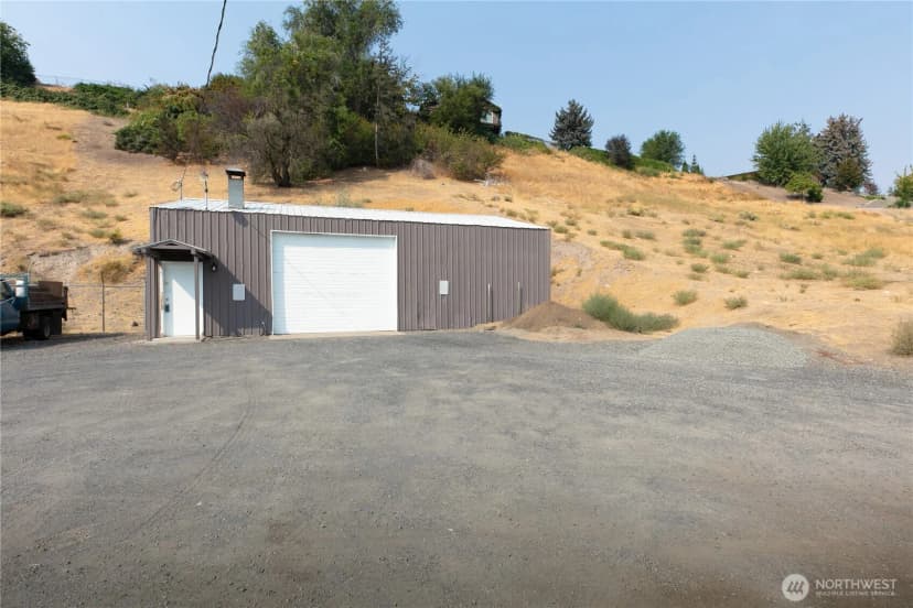 Property photo for 105 Hillcrest Drive, Selah photo 37