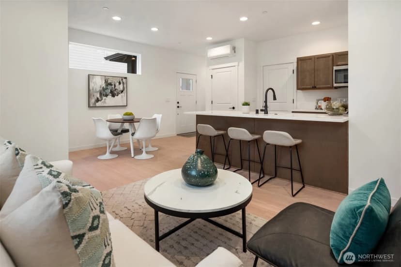 Property photo for 1240 Sw 124th Street #1b, Burien photo 5