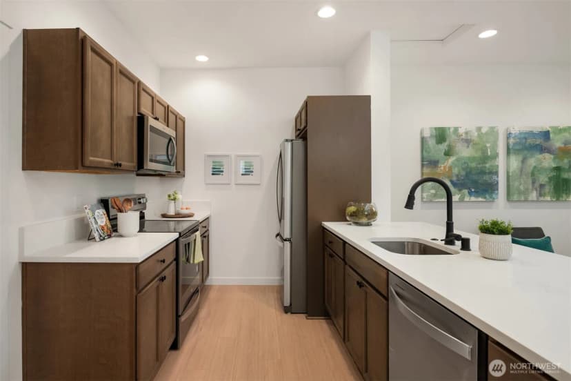 Property photo for 1240 Sw 124th Street #1b, Burien photo 7