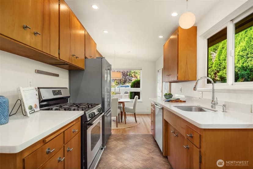 Property photo for 4714 50th Avenue Sw, Seattle photo 16