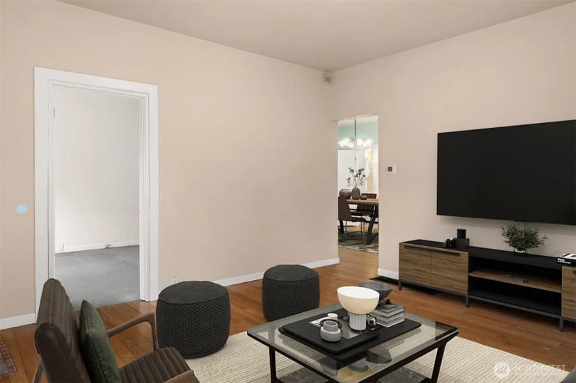 Property photo for 512 Williams Avenue N, Renton photo 3