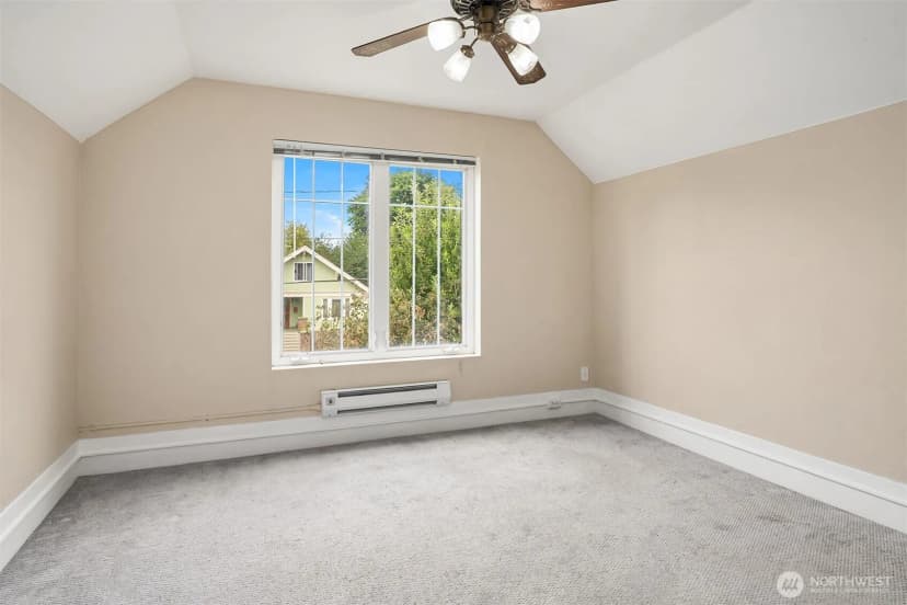 Property photo for 512 Williams Avenue N, Renton photo 17